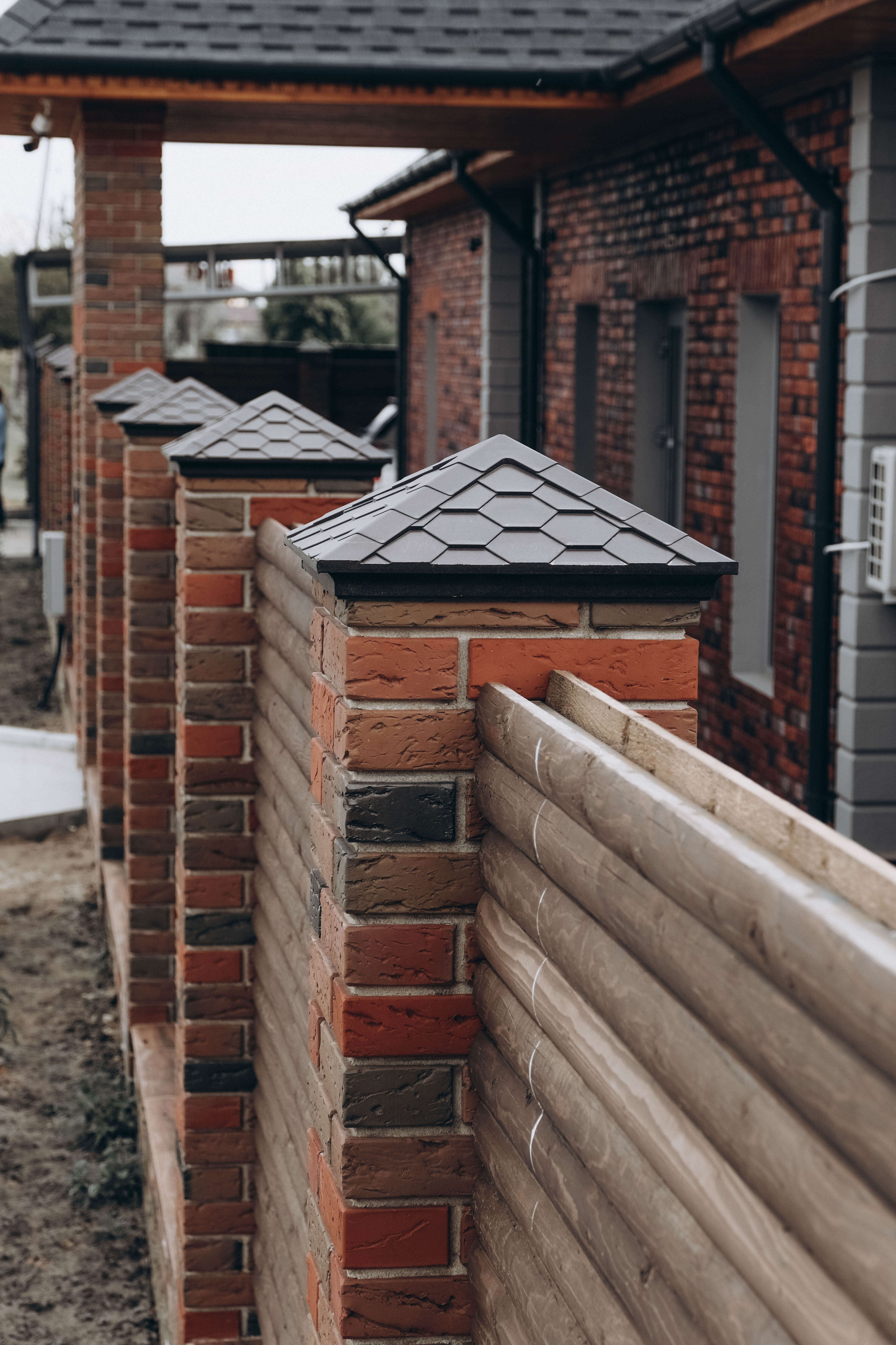 Колпак Zking Эверест Коричневый на столб 1.5х1.5 кирпича (390х390мм) в Кирове фото